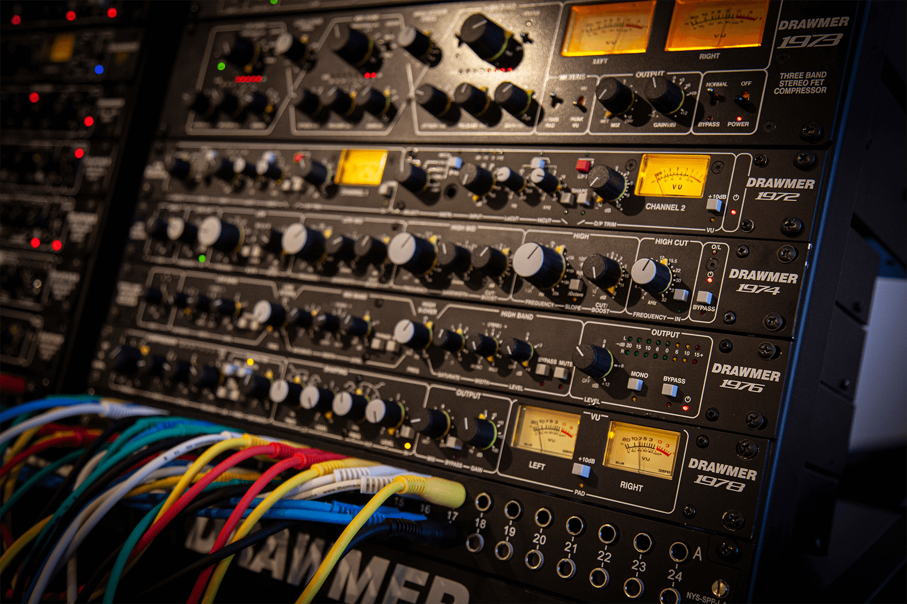 Drawmer DL241 デュアル・オート・コンプレッサー Drawmer DL241 - Auto Compressor - Professional Audio Design, Inc